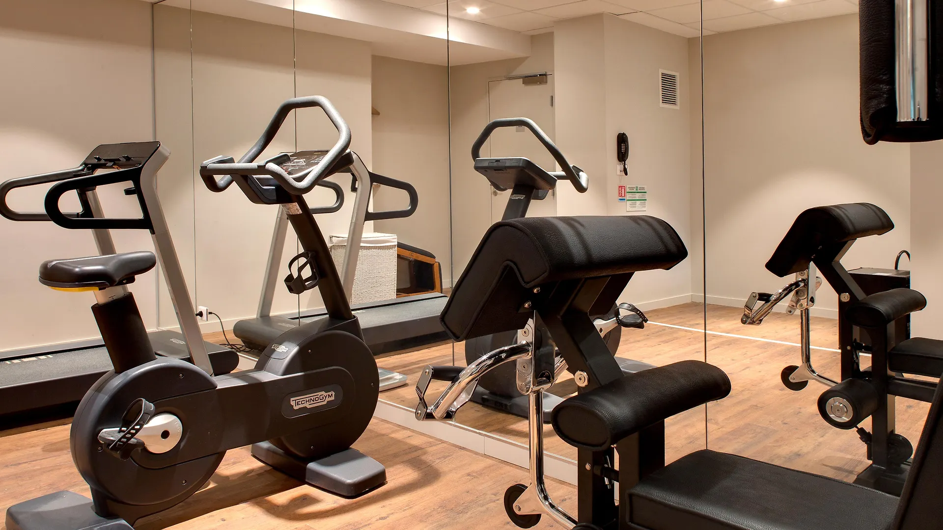 Hotel Jardins De Mademoiselle & 4*
